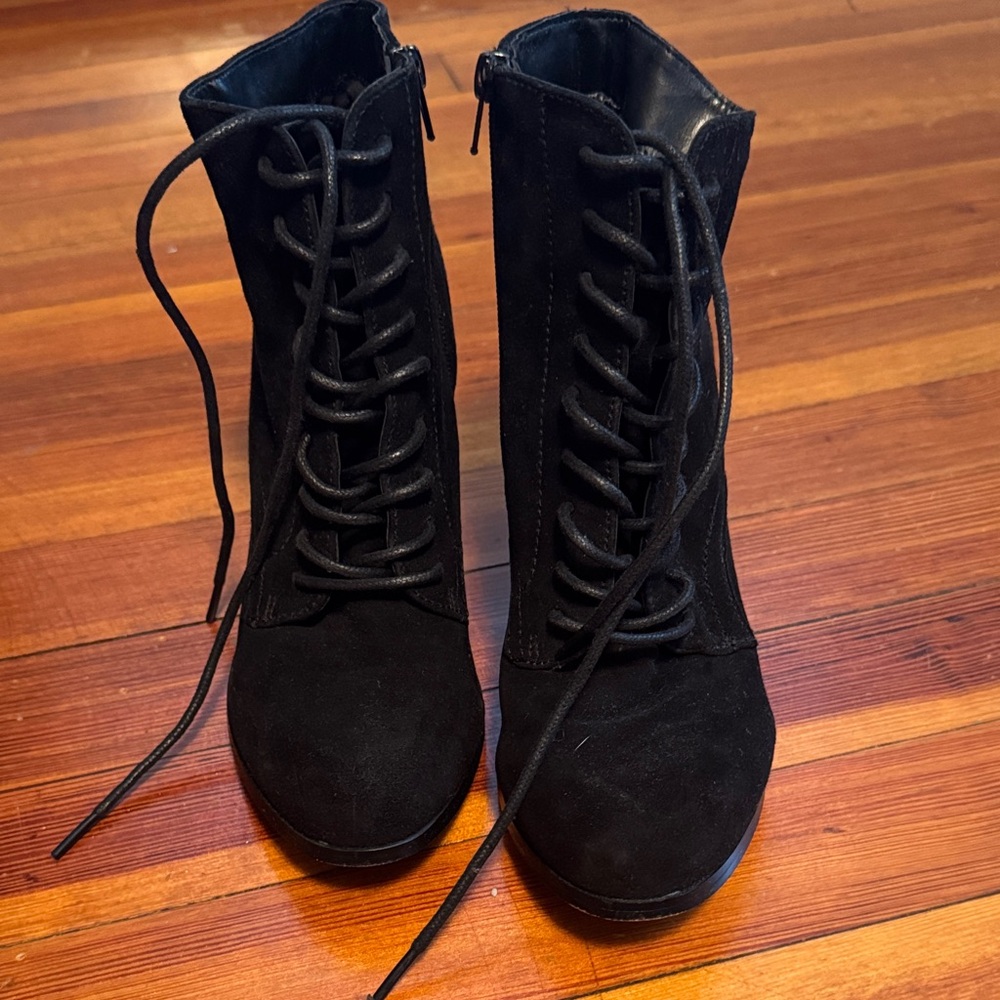 Kensie Black Lace-Up Boots